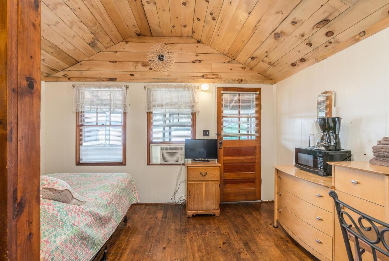 The Cottages At Harvey Lake Northwood エクステリア 写真